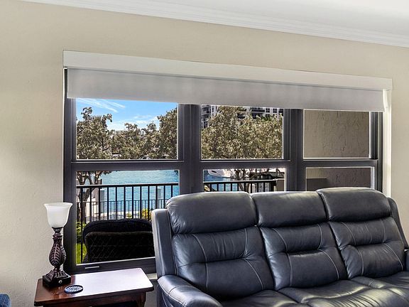 4th image of 3200 Port Royale Drive #112