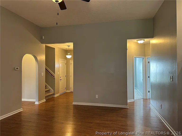 498 New Castle Ln — Photo 11