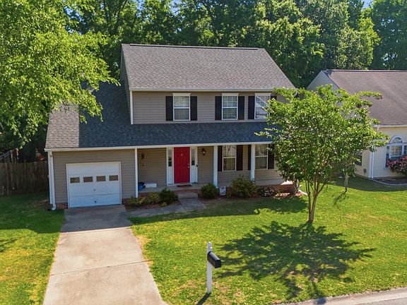 2nd image of 16 Stoney Pointe Dr