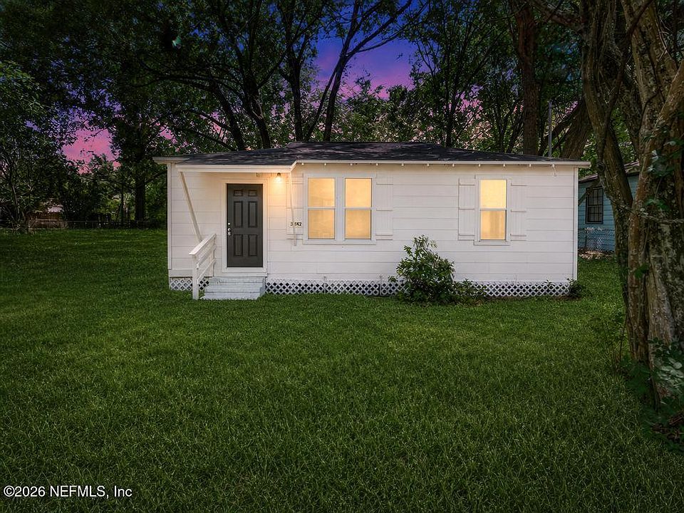 1st image of 3242 DIGNAN Street