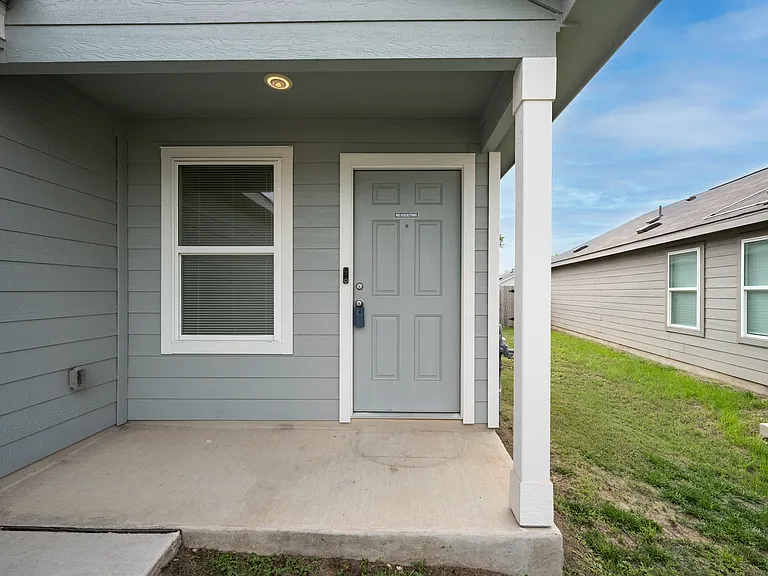 9804 Carome Mill Dr — Photo 4