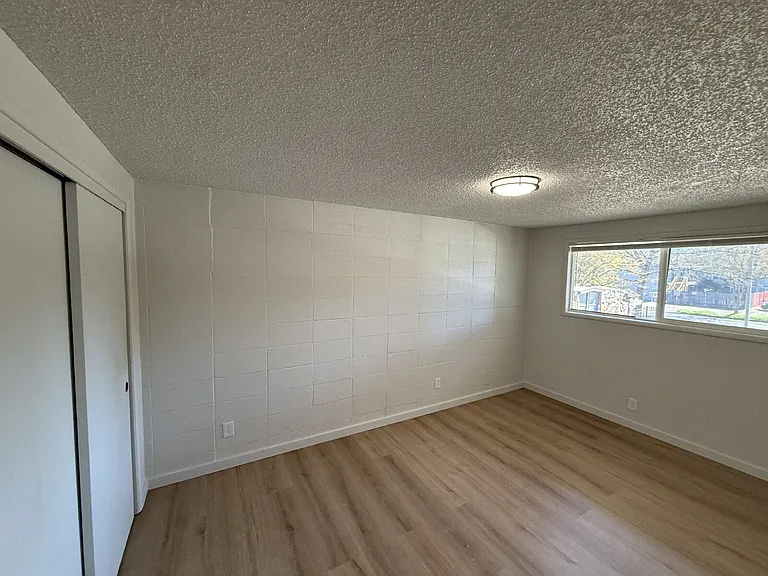 1005 W 7th Ave #5 — Photo 5