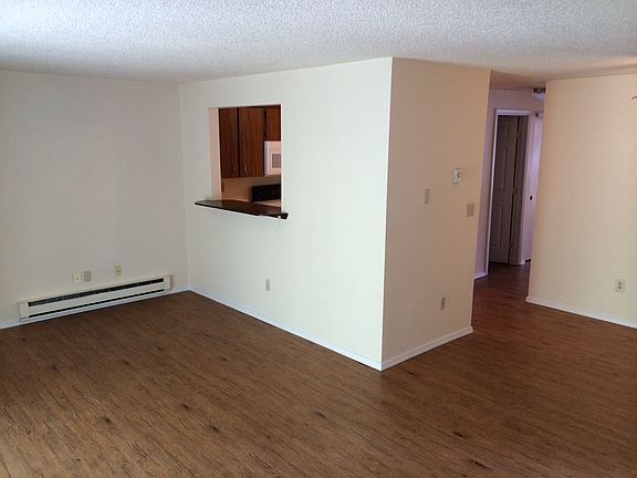 4th image of 2400 20th Ave NW APT 10C