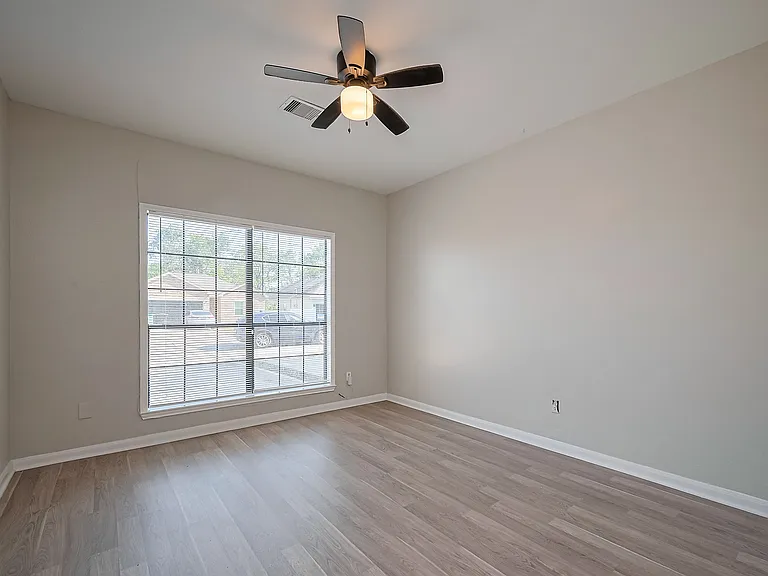 4320 Maggie St #B — Photo 12