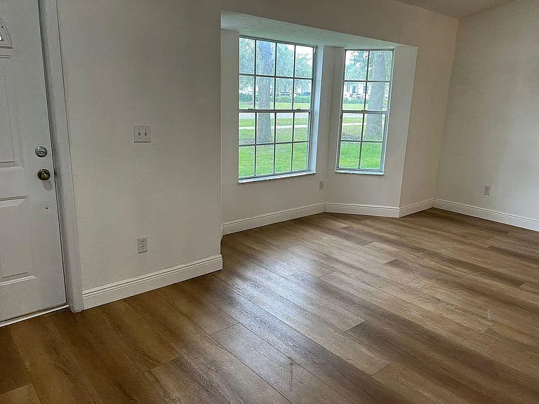 1606 Beulah Rd — Photo 11