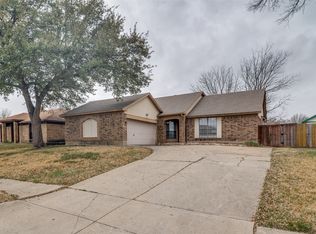 2621 Independence Dr, Mesquite, TX 75150
