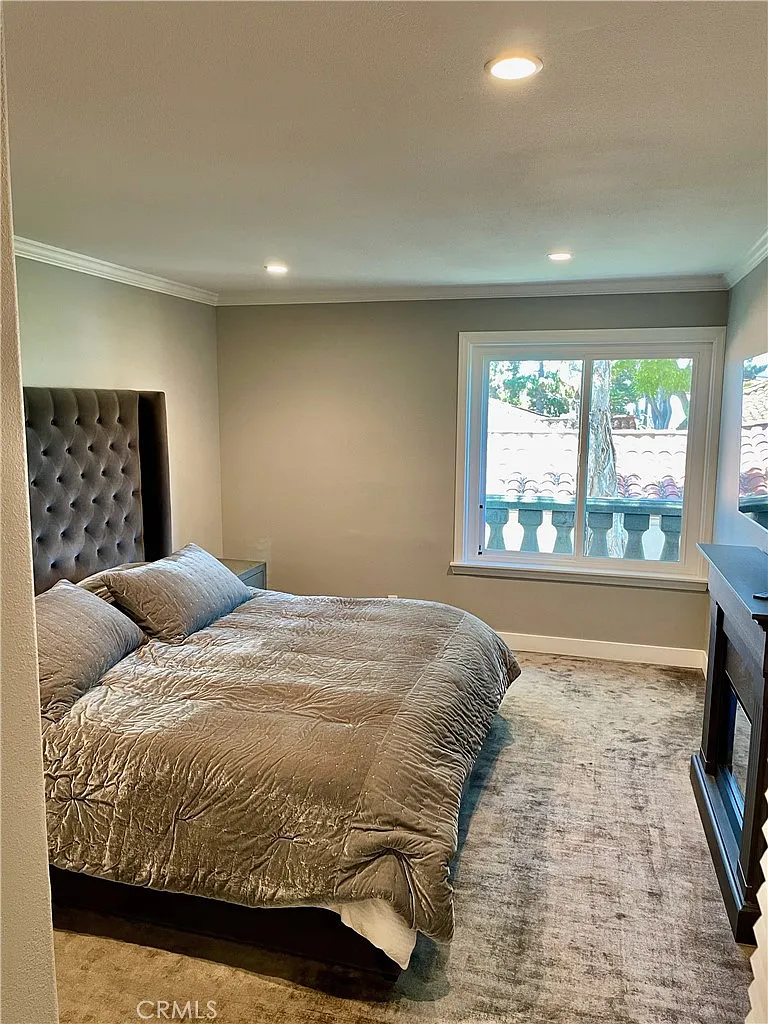1 bed, 708 sqft, $4,600 — Photo 2