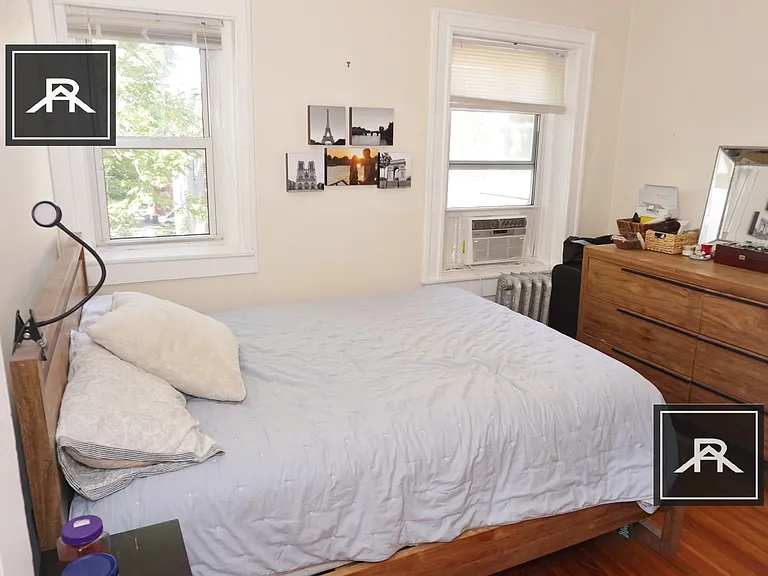 389 Harvard St #8 — Photo 3