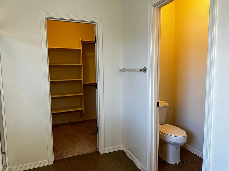 18618 W Mountain View Rd — Photo 17