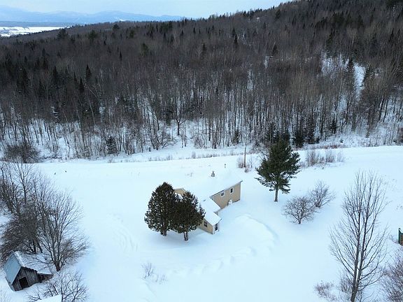 3rd image of 374 Browns Hill Road