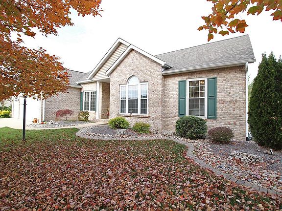 3rd image of 7 Westview Dr