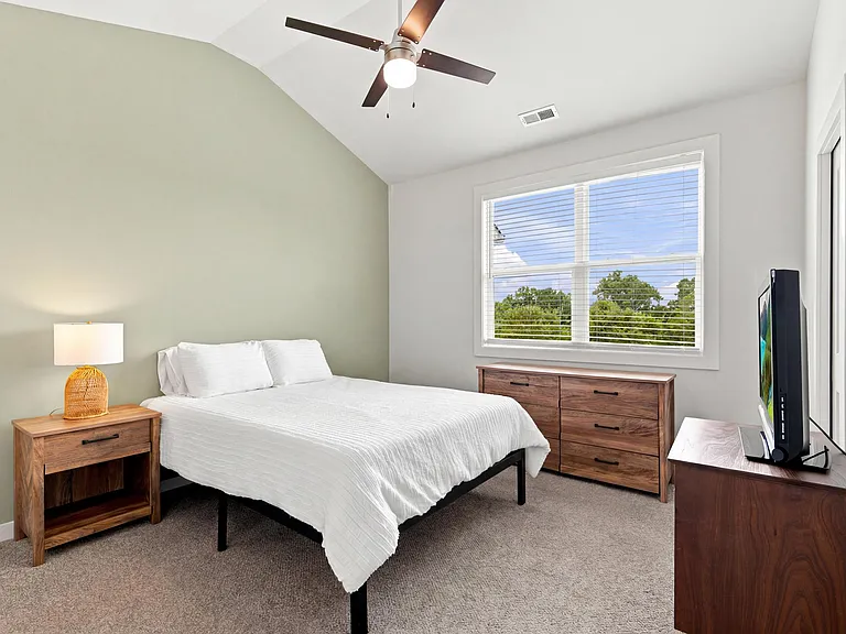 923 Ashland Place Dr — Photo 15