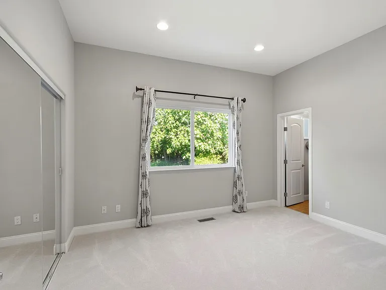 1367 Ramon Dr — Photo 13