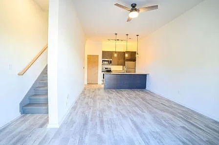 1406 Bainbridge St #B — Photo 2