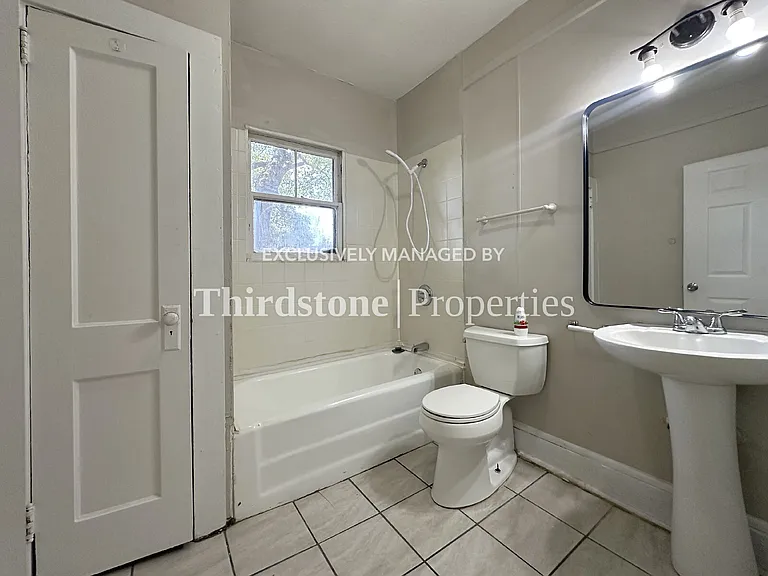 920 Alderside St — Photo 11