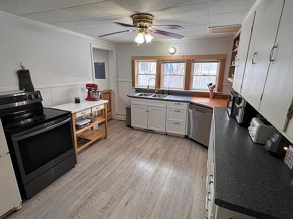 5th image of 106 S B St