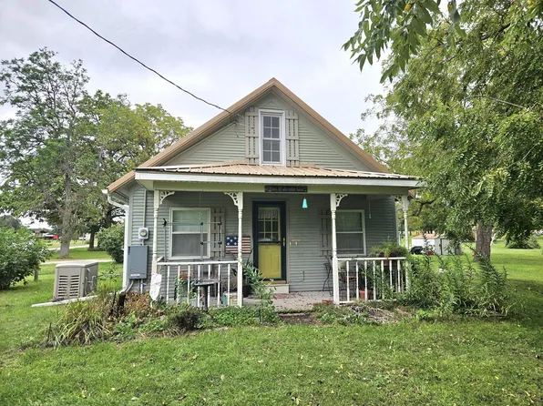 1139 Ocean Ave, Moscow, IA 52760