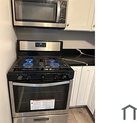 2nd image of 3120 W Madison St #202