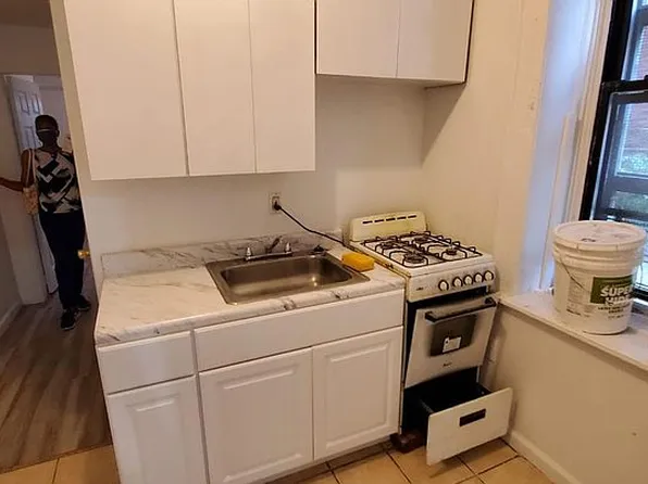 1447 Longfellow Ave, Bronx, NY 10459