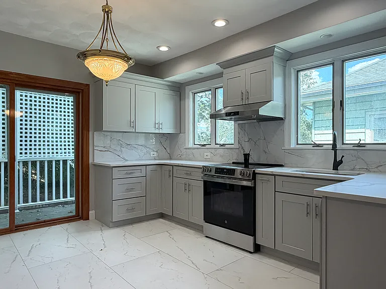 1 Oak Grove Ct — Photo 9
