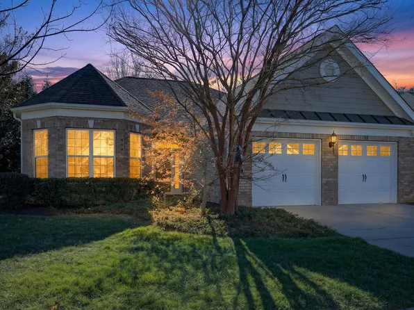 11121 Bayberry Hills Dr, Raleigh, NC 27617