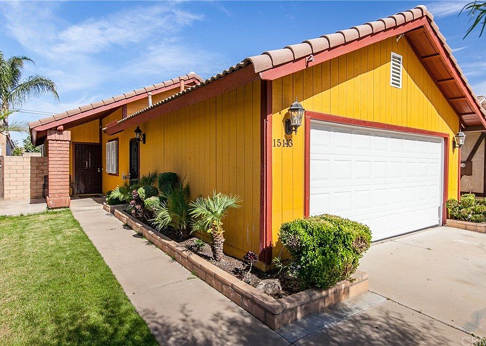 2nd image of 15143 Paige Ave