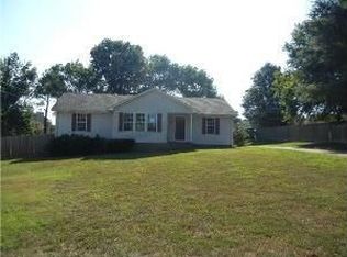 1902 Sumter Ct, Columbia, TN 38401