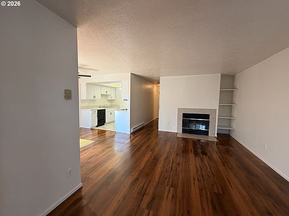 5th image of 86 Kingsgate Rd Unit F104
