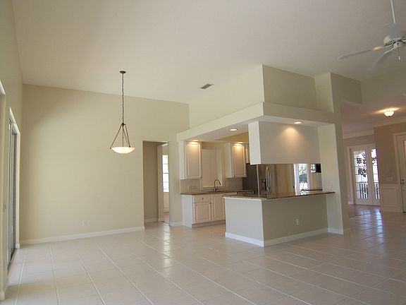 3rd image of 5580 Novara Pl
