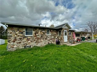 8203 E Main Rd, Le Roy, NY 14482