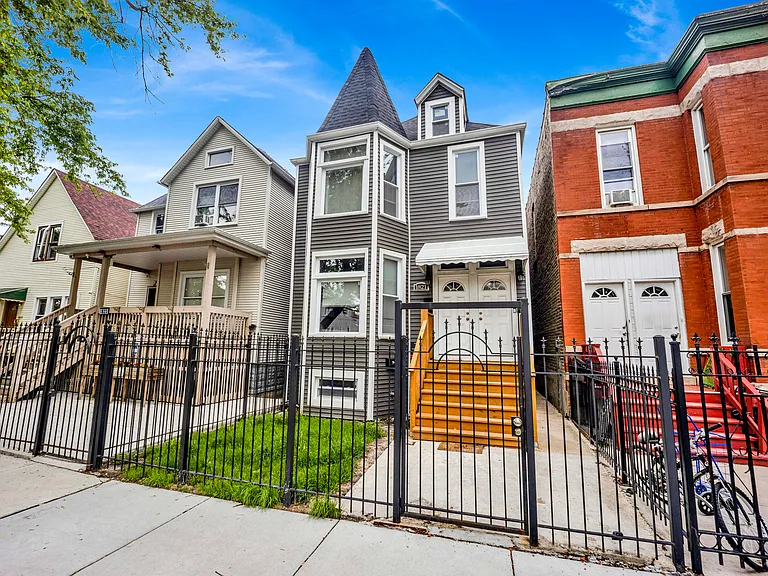 1821 N Tripp Ave #2 — Photo 2