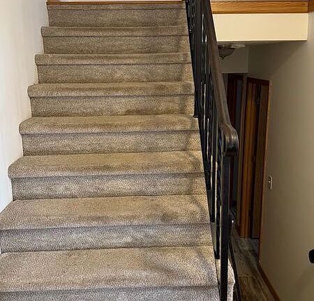3rd image of 8627 Woodlawn Dr