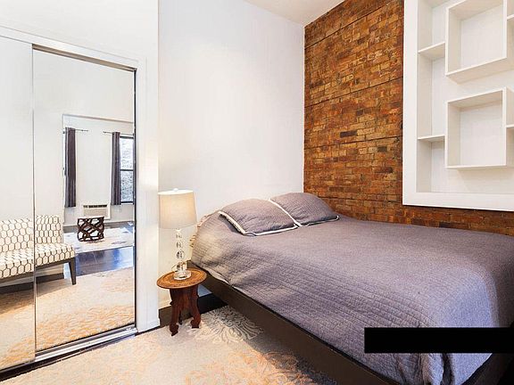 4th image of 162 E 37th St APT 2R