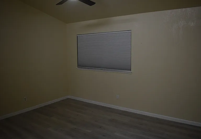 4790 Winona Way — Photo 14