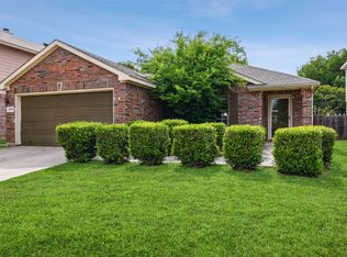 13709 Lost Spurs Rd, Roanoke, TX 76262