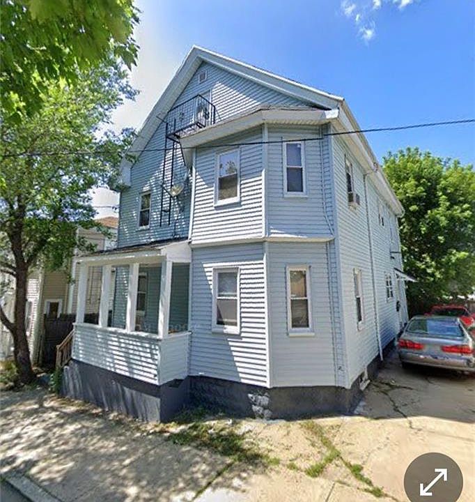 1st image of 34 Hillhurst Ave