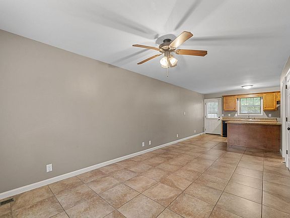 5th image of 1762 Spring Water Dr APT A