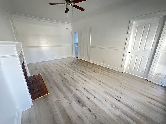 3rd image of 502 N Kenmore Ave #A