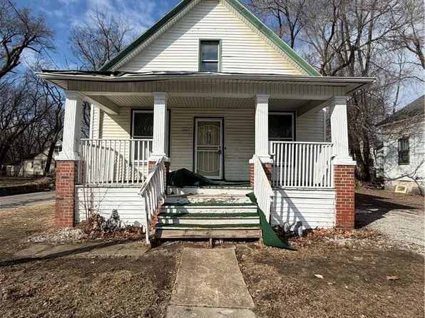 1045 N Monroe St, Decatur, IL 62522