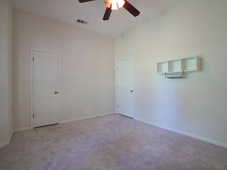 8 Woodhollow Trl — Photo 32