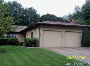 5 Justin Dr APT B, Jacksonville, IL 62650