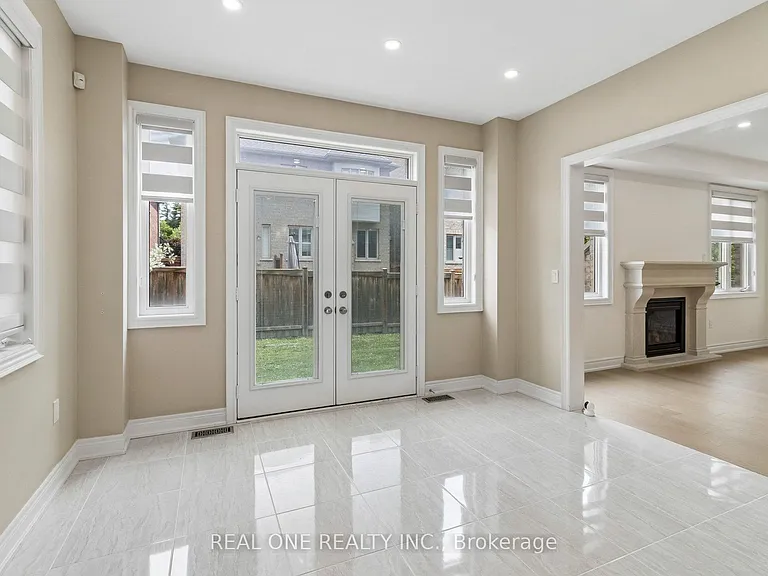 19 Rivoli Dr — Photo 19