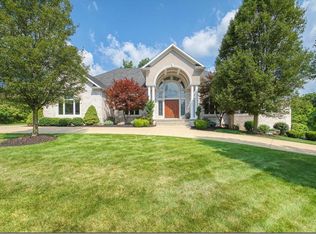 6779 Rivercrest Dr, Brecksville, OH 44141