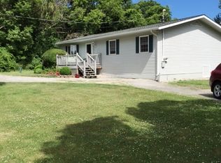 4905 E Weyhe Rd, Port Clinton, OH 43452