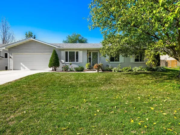 7944 Grinnell Way, Lakeville, MN 55044