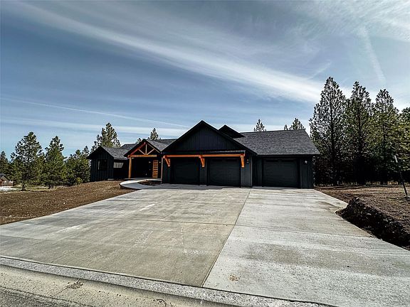 2nd image of 10108 Coulter Pine St
