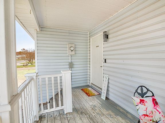 4th image of 15 Jennings Dr