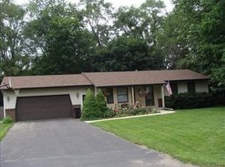 761 Thomas St, Plainwell, MI 49080