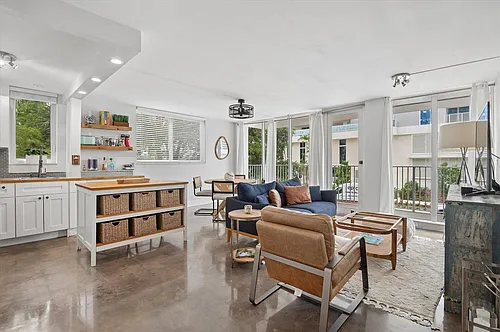524 Orton Ave #201 Photo 1