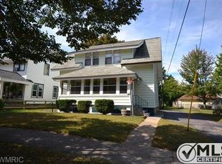 111 S Hopkins St, Grand Haven, MI 49417